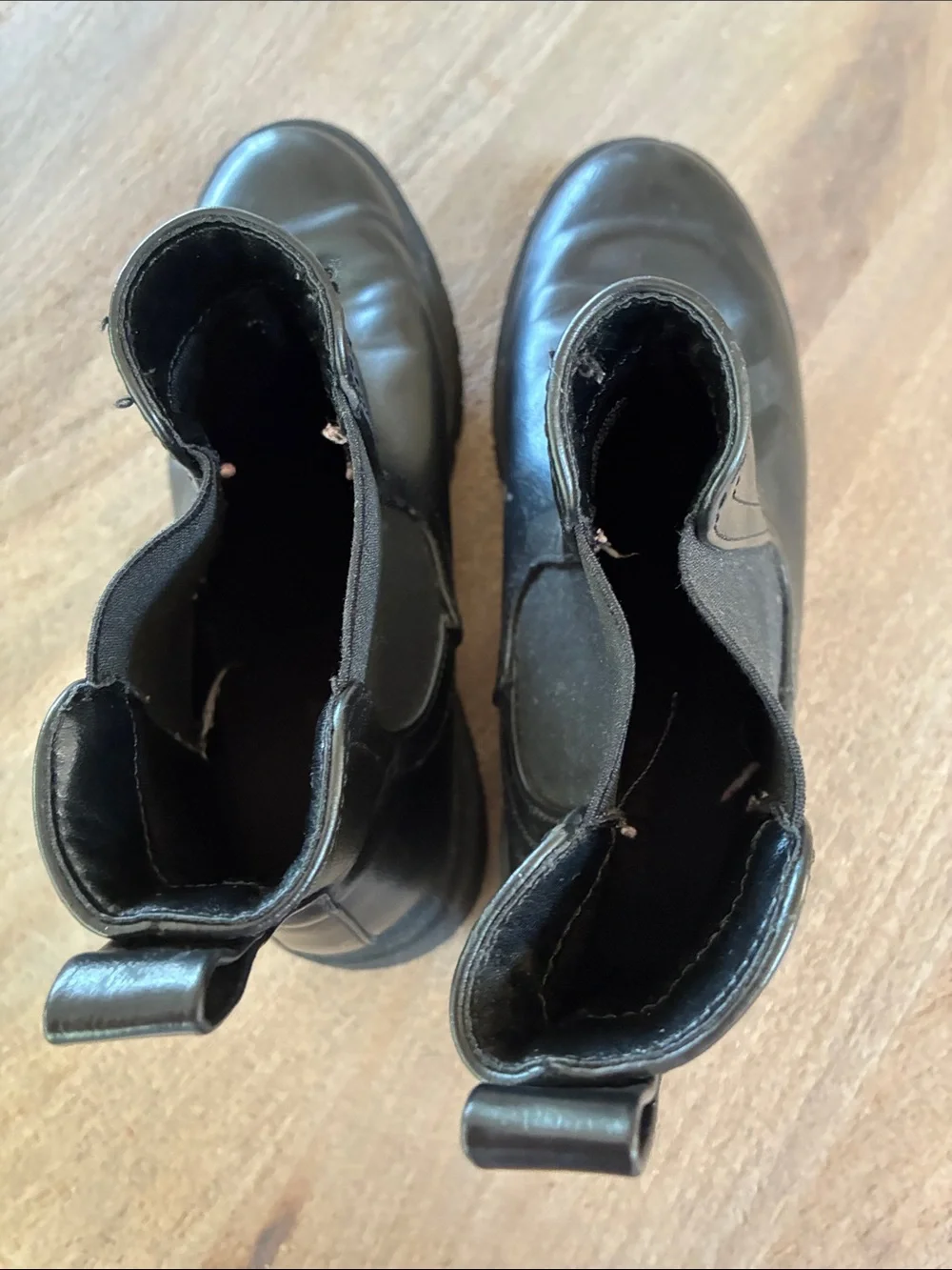 Women’s Black Chelsea Boots - Sleek Ankle Boots sz 7